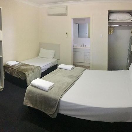 سانت جورج Balonne River Motor Inn المظهر الخارجي الصورة